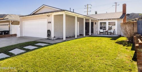 5708 Damon St, Simi Valley, CA 93063-4229