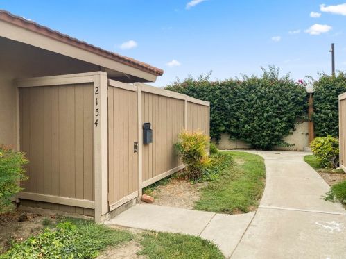 2154 Larch Ln, Tustin, CA 92780-6816