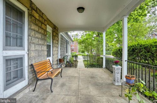 263 Walnut St, Carlisle PA  17013-3735 exterior