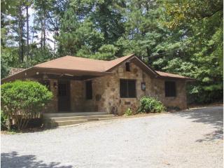 4819 Bishop Lake Rd, Marietta, GA 30062-6420
