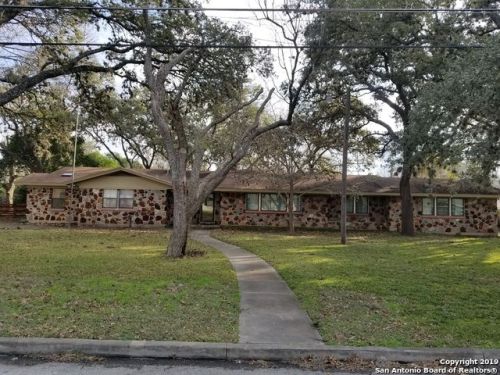 208 Atwater Dr, San Antonio, TX 78213-3320