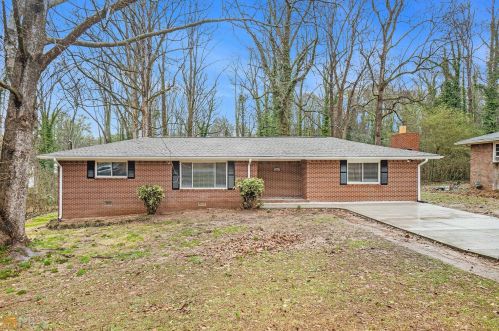 1162 Luther Dr, Mableton, GA 30126-2124