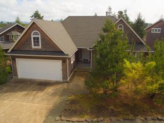 10315 Pine Ridge Dr, Manzanita, OR 97130-8006