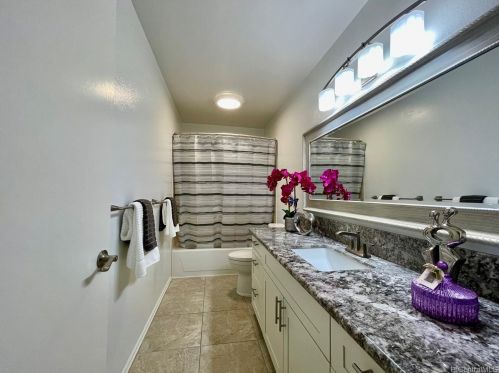 810 Kiaala Pl, Honolulu HI  96825-3023 exterior