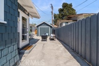 407 Harvard St, Glendale CA  91204-1204 exterior