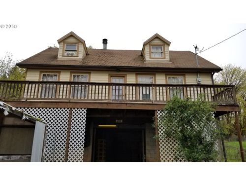 249 Schad Rd, Elkton, OR 97436-9732