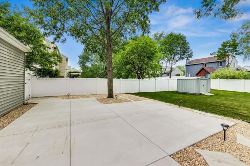 1045 Big Eagle Trl, Carol Stream IL  60188-9153 exterior