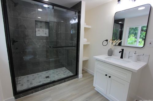 2485 Booth Rd, Honolulu HI  96813-1362 exterior