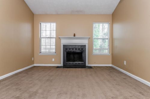 3154 Chippewa Dr, Rex GA  30273-1021 exterior