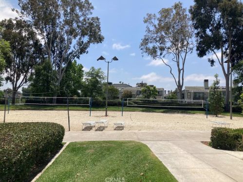 75 Rockwood, Irvine CA  92614-7900 exterior