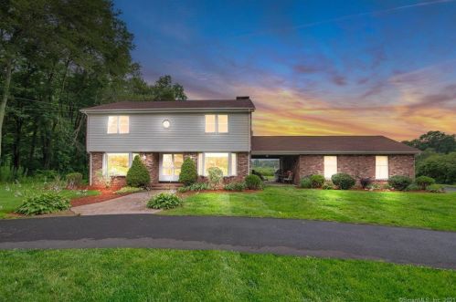 264 Watchaug Rd, Somers, CT 06071-1120