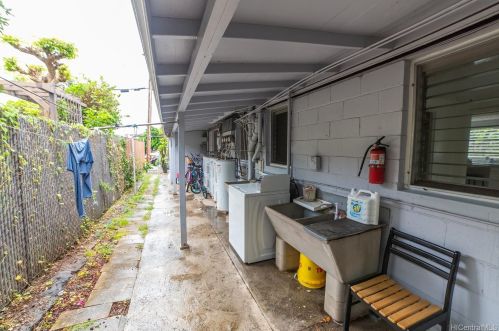 808 Makaleka Ave, Honolulu HI  96816-6033 exterior