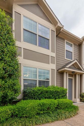 6829 Sandshell Blvd, Fort Worth TX  76137-7570 exterior