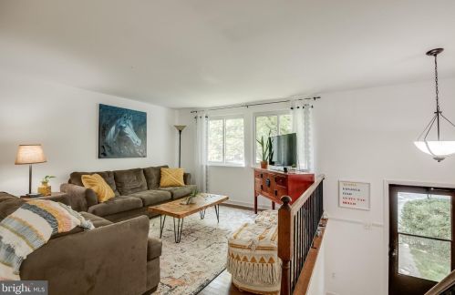 6343 Windharp Way, Columbia, MD 21045-4535