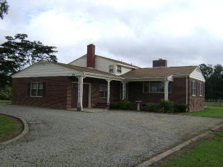 83 Raes Ln, Jarratt, VA