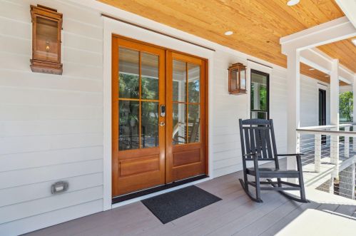 223 Forest Trl, Isle Of Palms, SC 29451-2527