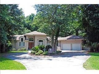 2 Priory Rd, Savannah, GA 31411-1731