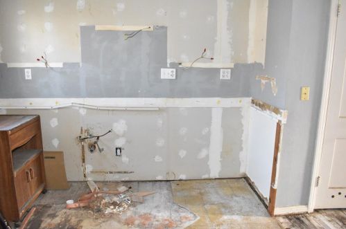 809 Dent St, Garland TX  75040-4921 exterior