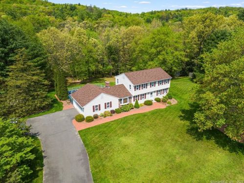 7 Brookside Dr, Granby, CT 06035-1822