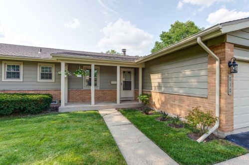 510 Magnolia Ln, Elk Grove Vlg, IL 60007-4613