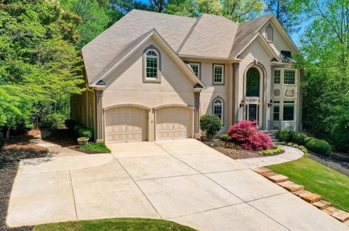 1445 Waterford Green Dr, Marietta, GA 30068-2916