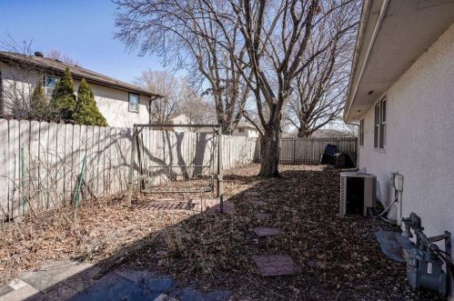 506 2nd Ave, Saint Paul MN  55112-6824 exterior