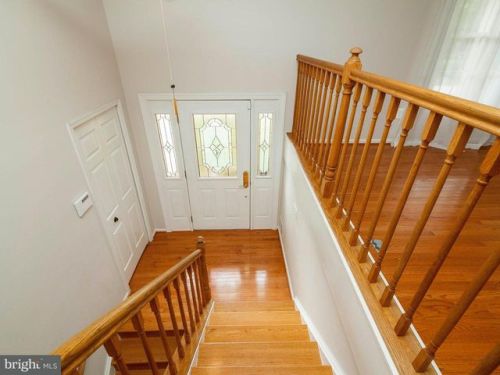 9528 Shipwright Dr, Springfield, VA 22015-4432