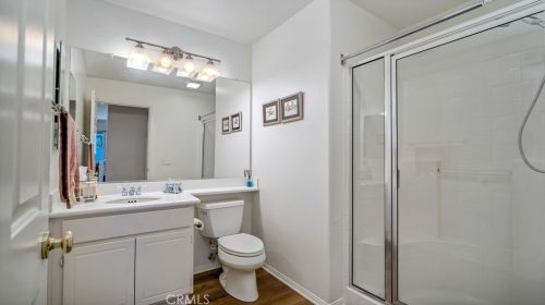 21 Salton, Irvine CA  92602-2425 exterior