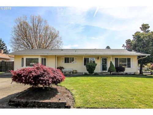 1600 Libra St, Newberg, OR 97132-1546