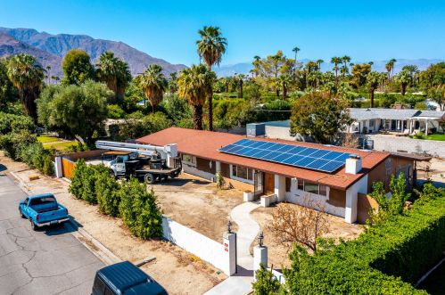 1356 Tamarisk Rd, Palm Springs, CA 92262-5863