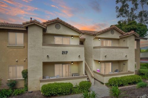 217 Woodland Ct, San Marcos, CA