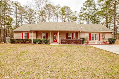31 Howard Hughes Rd, Newnan, GA 30263-5551