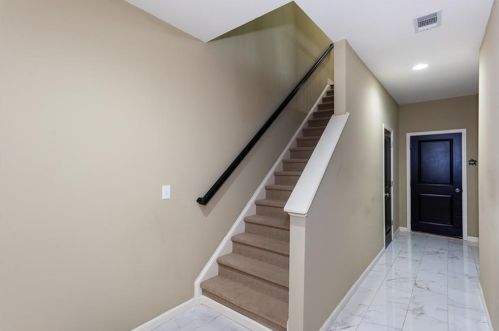 7060 Elmwood Ridge Ct, Atlanta GA  30340-1873 exterior