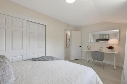 1741 Linnet Ln, Sunnyvale CA  94087-4832 exterior