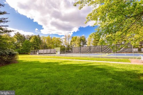 343 Sayre Dr, Princeton NJ  08540-5839 exterior