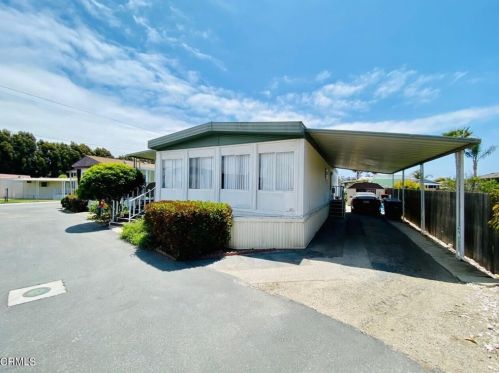 1423 Apricot Ln, Oxnard, CA 93033-6815