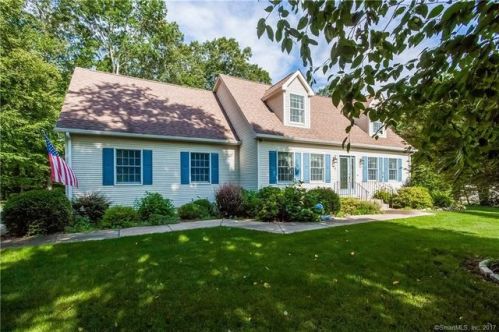 196 Woodmont Dr, Coventry, CT 06238-3523