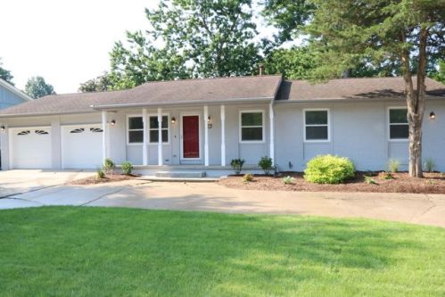 1111 Kirby Ave, Champaign, IL 61821-5104