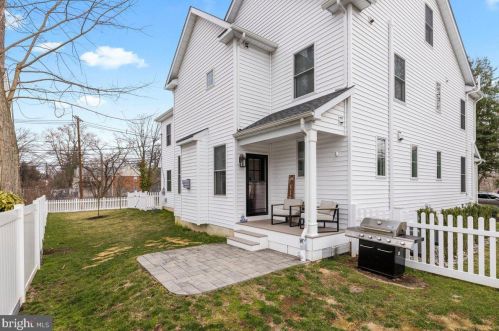 17 Redman Ave, Tavistock NJ  08033-2316 exterior