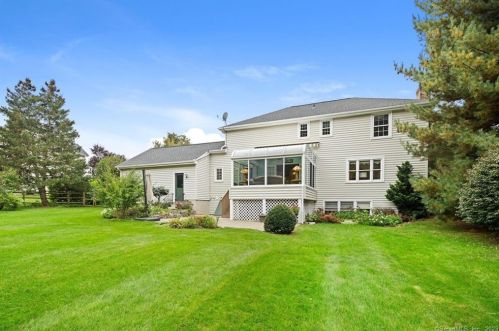 15 Pheasant Way, Wapping, CT 06074-2363