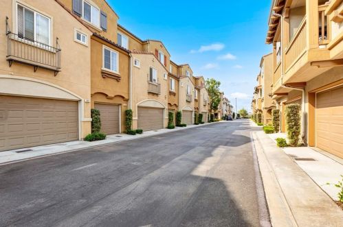 22919 Mariposa Ave, Torrance CA  90502-2615 exterior