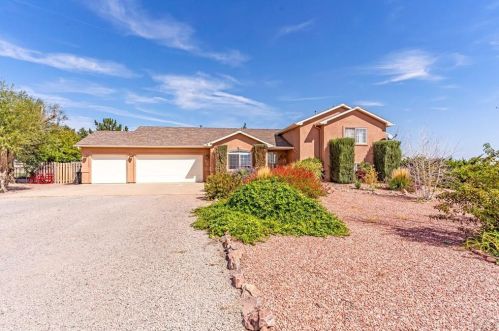 1115 Broken Bow Dr, Pueblo, CO 81007-6144