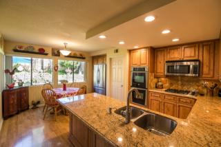 1521 Madrid Dr, Vista, CA 92081-5036