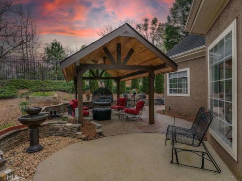 141 Wexford Ct, Stockbridge GA  30281-6306 exterior