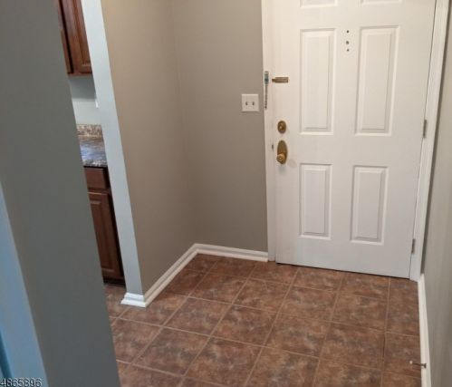 268 Kingbird Ct, Three Bridges, NJ 08887-2128