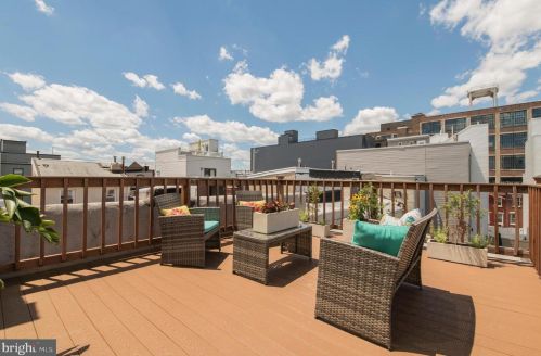 413 Belgrade St, Philadelphia PA 19125-2622 exterior