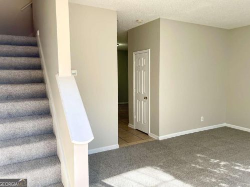 6688 Sunset Hills Blvd, Rex GA  30273-2241 exterior