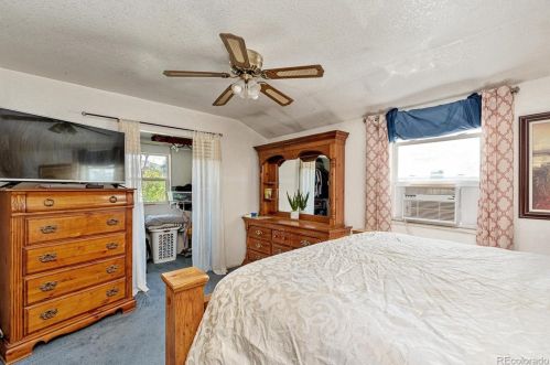 1242 Del Mar Pkwy, Denver CO 80010-3352 exterior