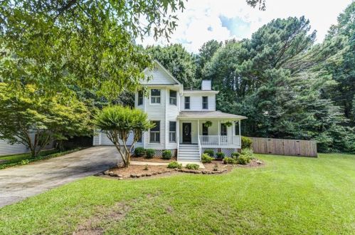 2631 Shiloh Hills Ct, Lithonia, GA 30039-7365
