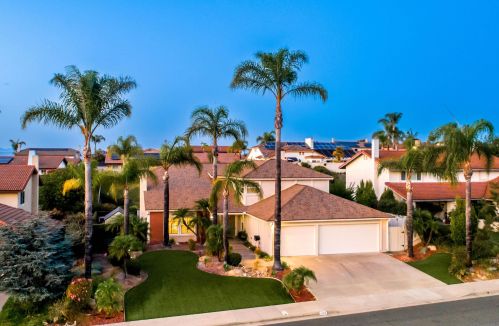 1935 Altozano Dr, El Cajon, CA 92020-1002
